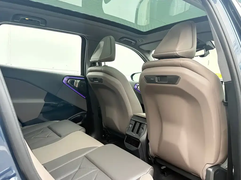 BMW X3 2025 из CN, фото 2