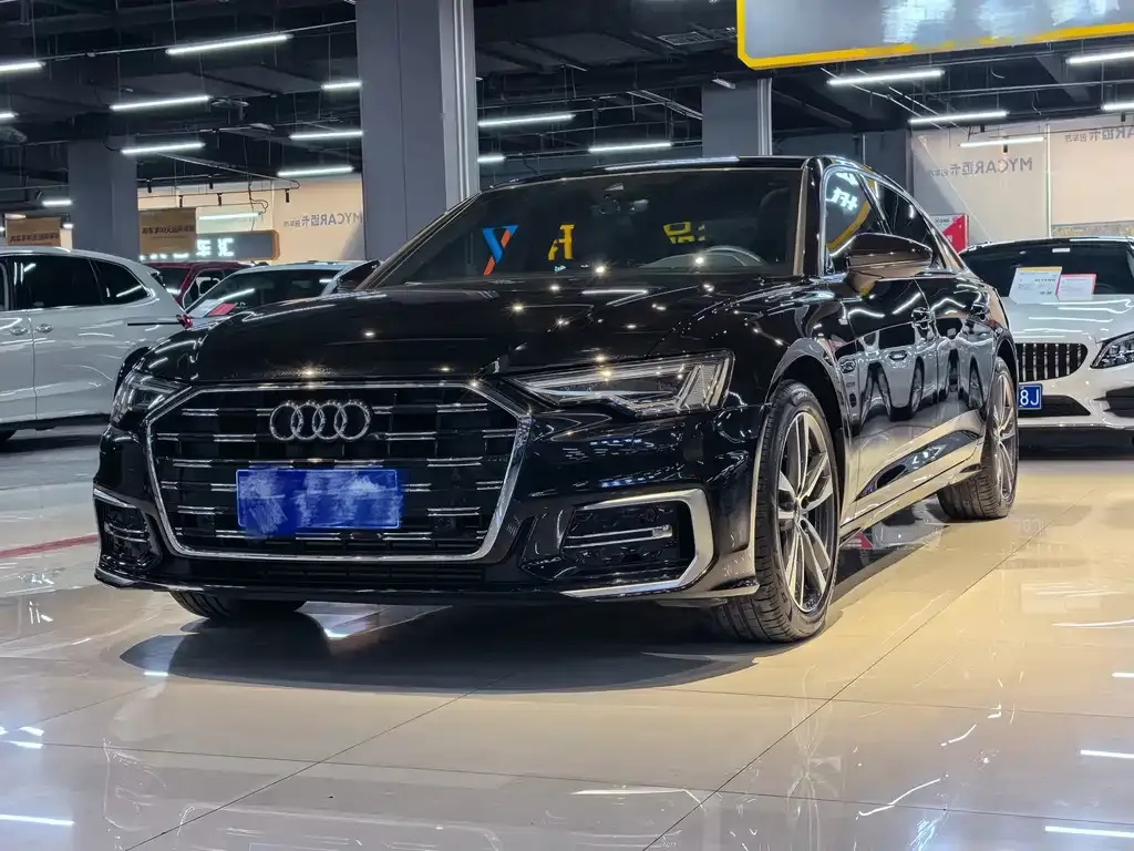 Audi A6L 2023 из CN, фото 1