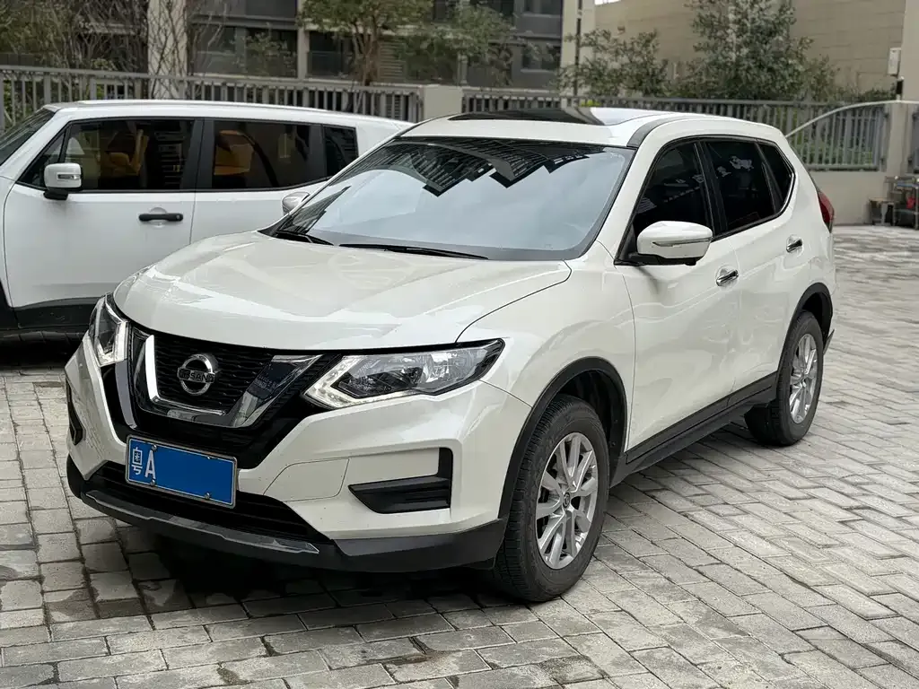 Nissan X-Trail 2024 из CN, фото 1