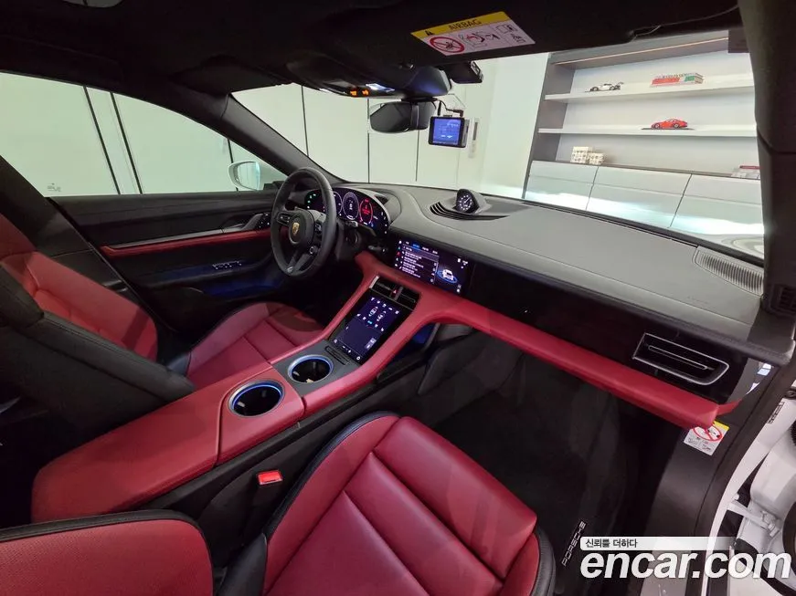Porsche Taycan 2025 из KR, фото 9