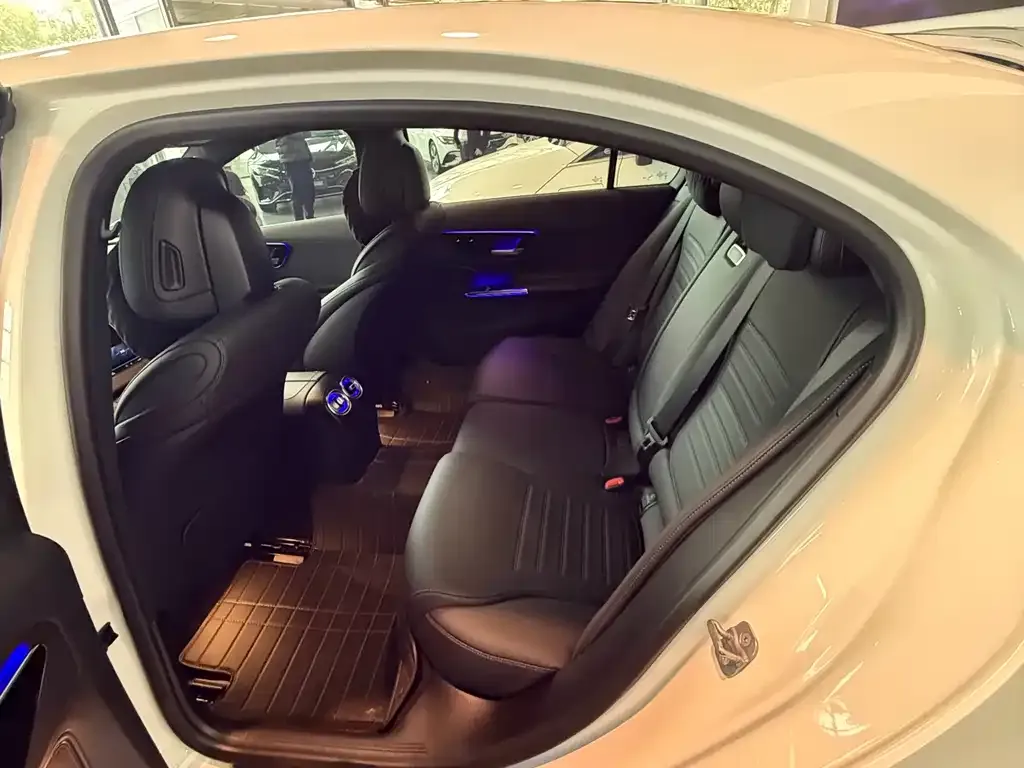 Mercedes-Benz C-Class 2024 из CN, фото 2