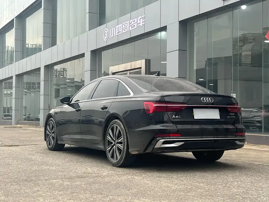 Audi A6L 2023 из CN, фото 7