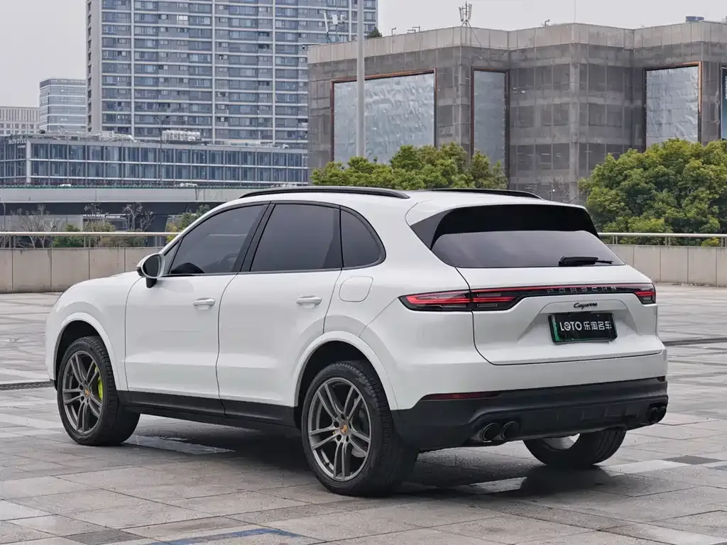 Porsche Cayenne Hybrid — фото 2