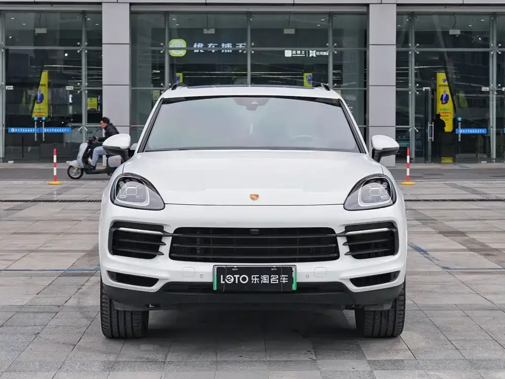 Porsche Cayenne Hybrid — фото 10