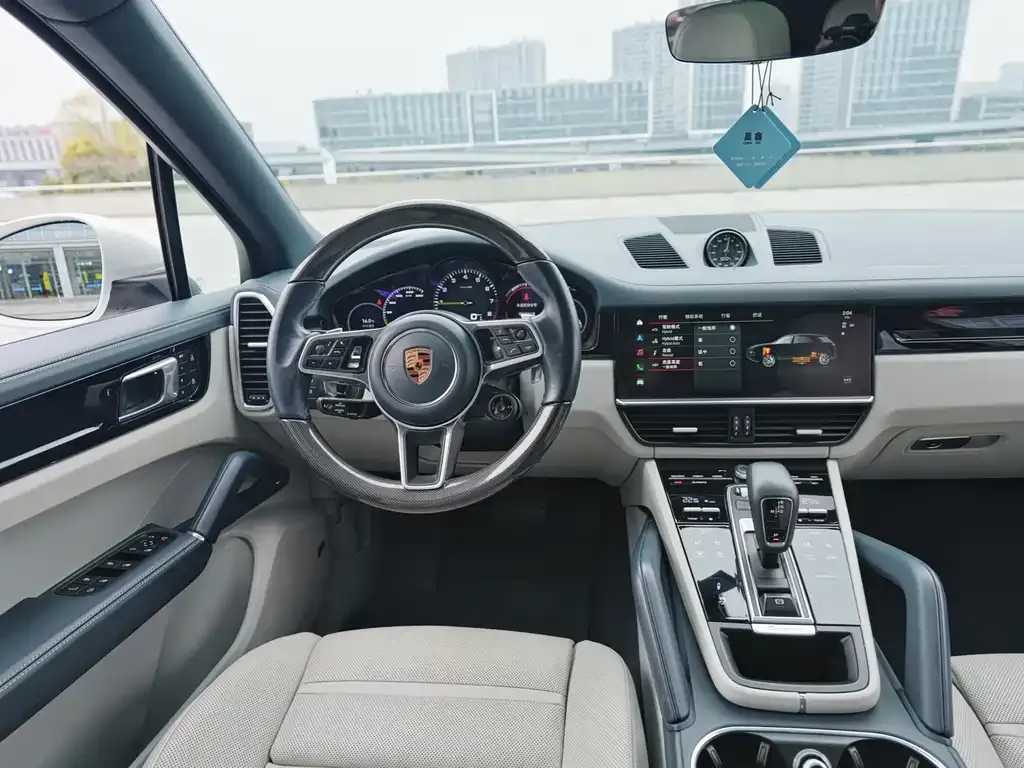 Porsche Cayenne Hybrid — фото 9