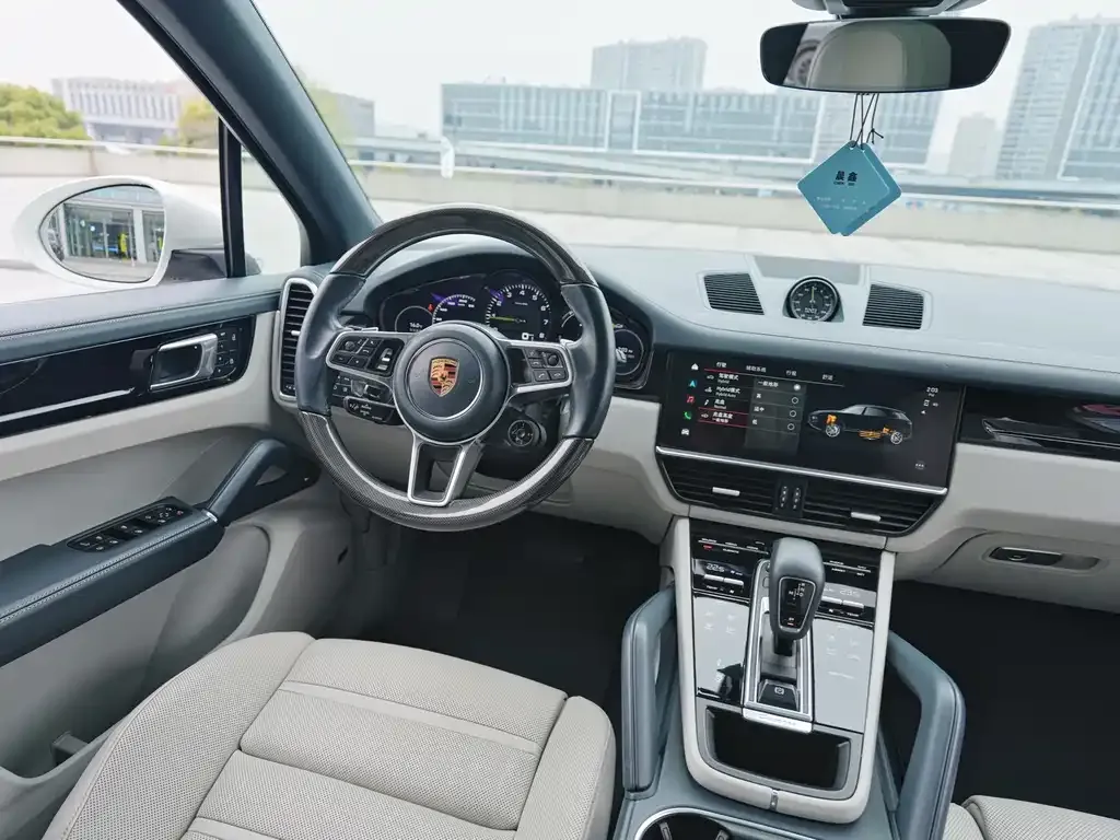 Porsche Cayenne Hybrid — фото 3