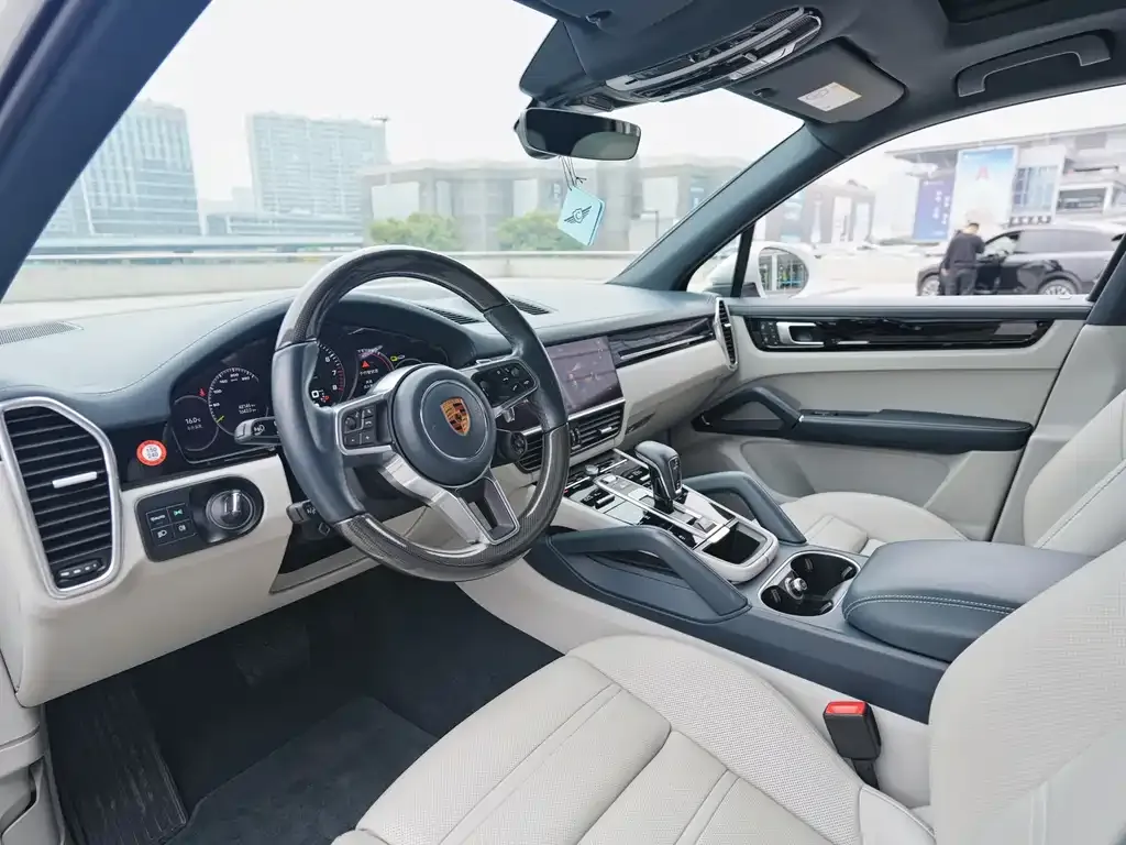 Porsche Cayenne Hybrid — фото 4