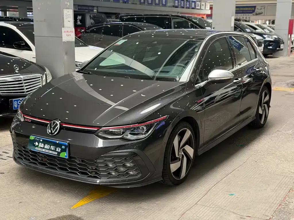 Volkswagen Golf GTI 2022 из CN, фото 1
