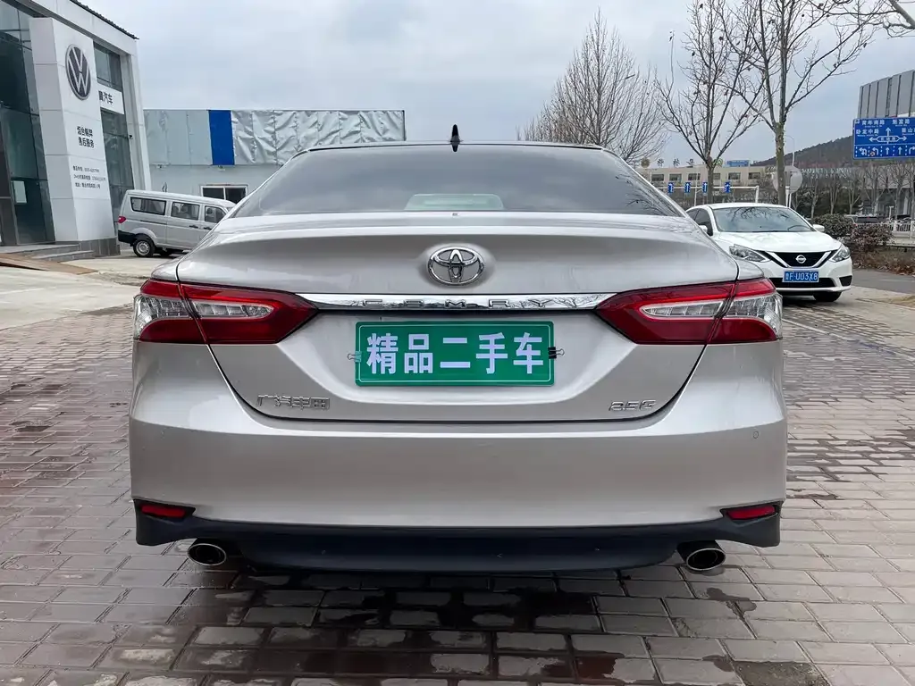 Toyota Camry 2022 из CN, фото 2