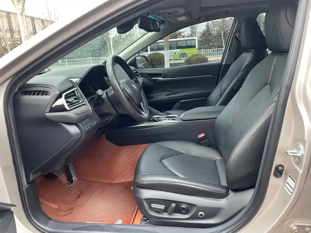 Toyota Camry 2022 из CN, фото 3