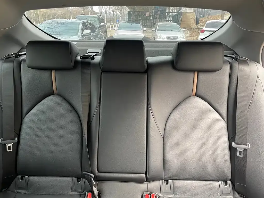 Toyota Camry 2022 из CN, фото 4