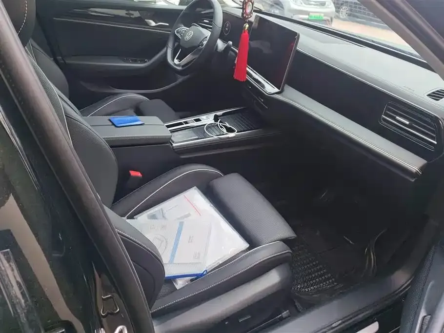 Volkswagen Magotan 2025 из CN, фото 6