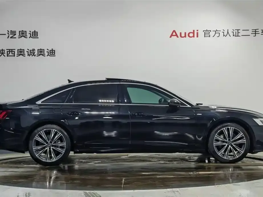 Audi A6L — фото 10