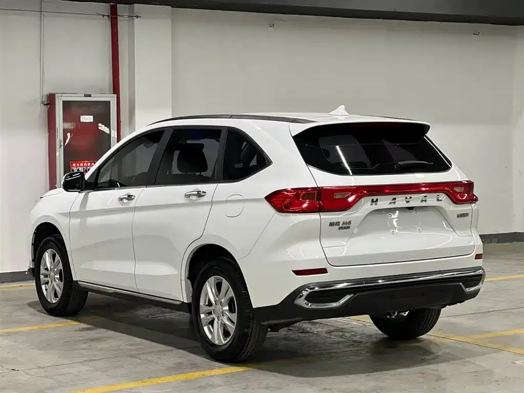 Haval M6 — фото 10