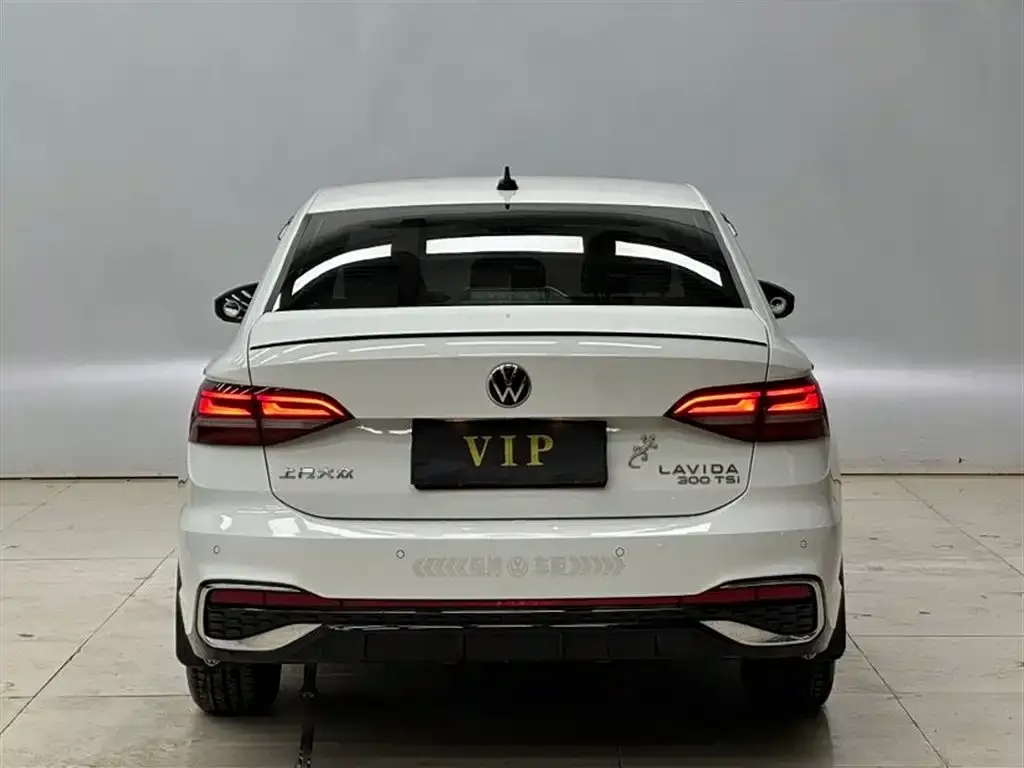 Volkswagen Lavida 2023 из CN, фото 2