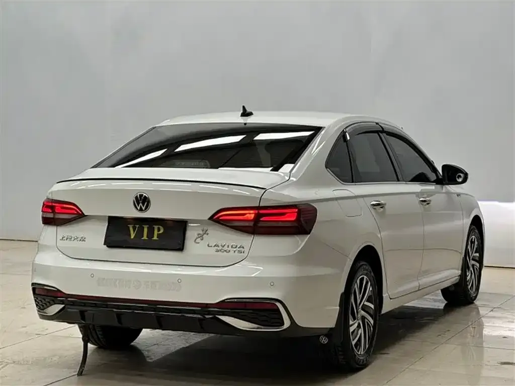 Volkswagen Lavida 2023 из CN, фото 3