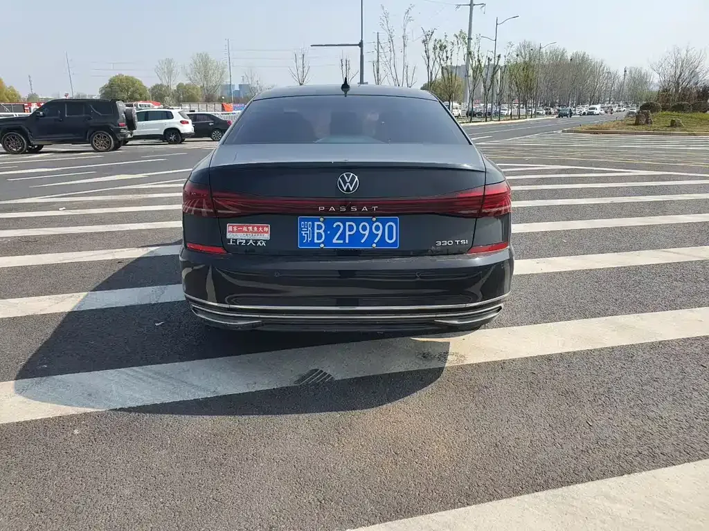 Volkswagen Passat — фото 6