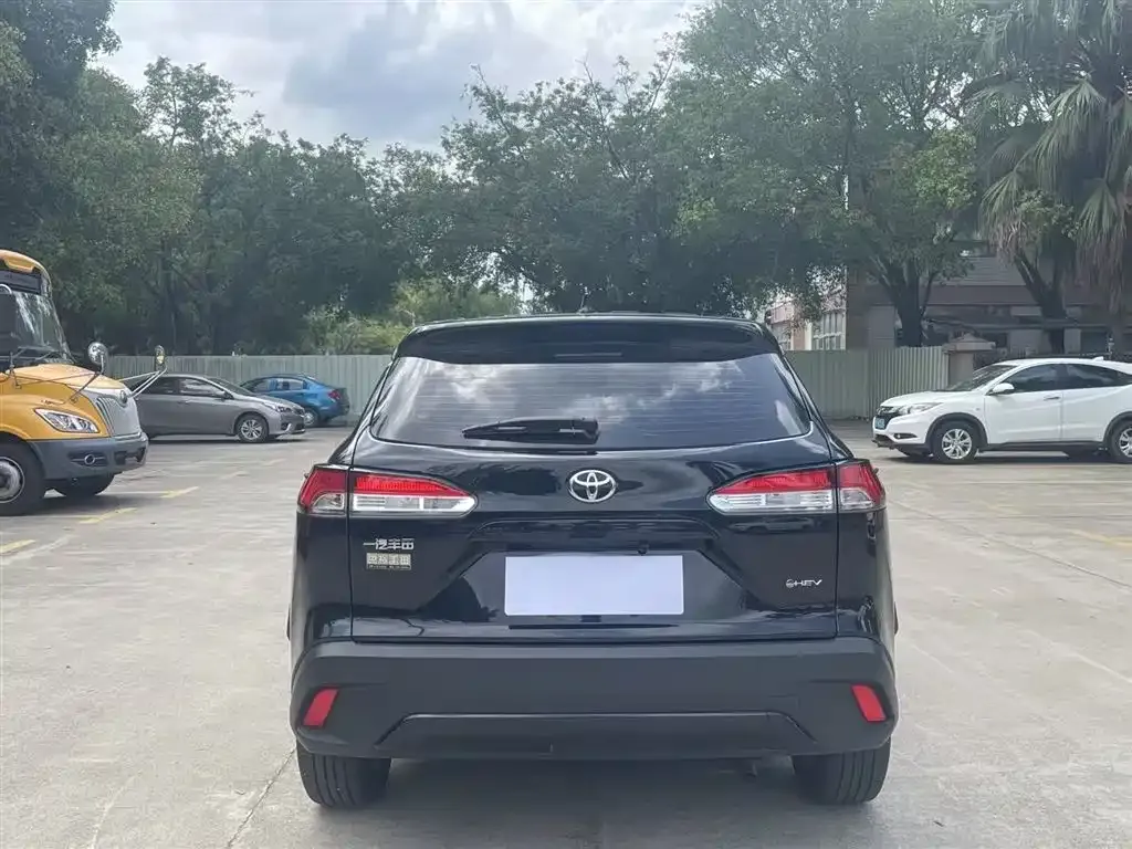 Toyota Corolla Cross — фото 4