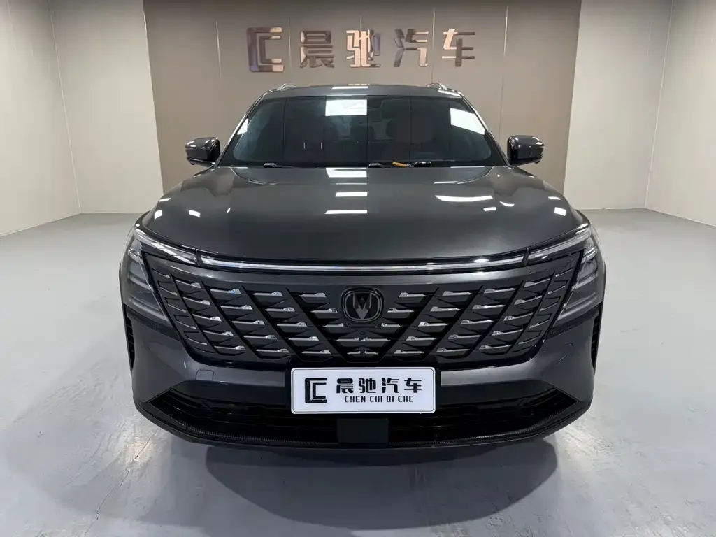 Changan CS75PLUS — фото 3