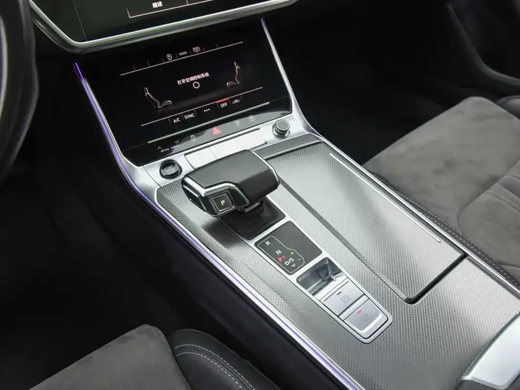 Audi A6L — фото 5