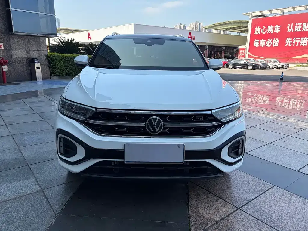 Volkswagen T-Roc 2023 из CN, фото 9