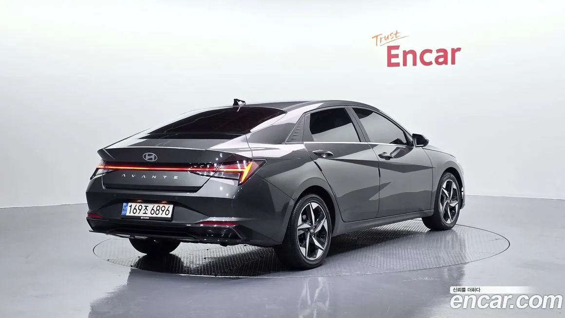 Hyundai AVANTE — фото 4