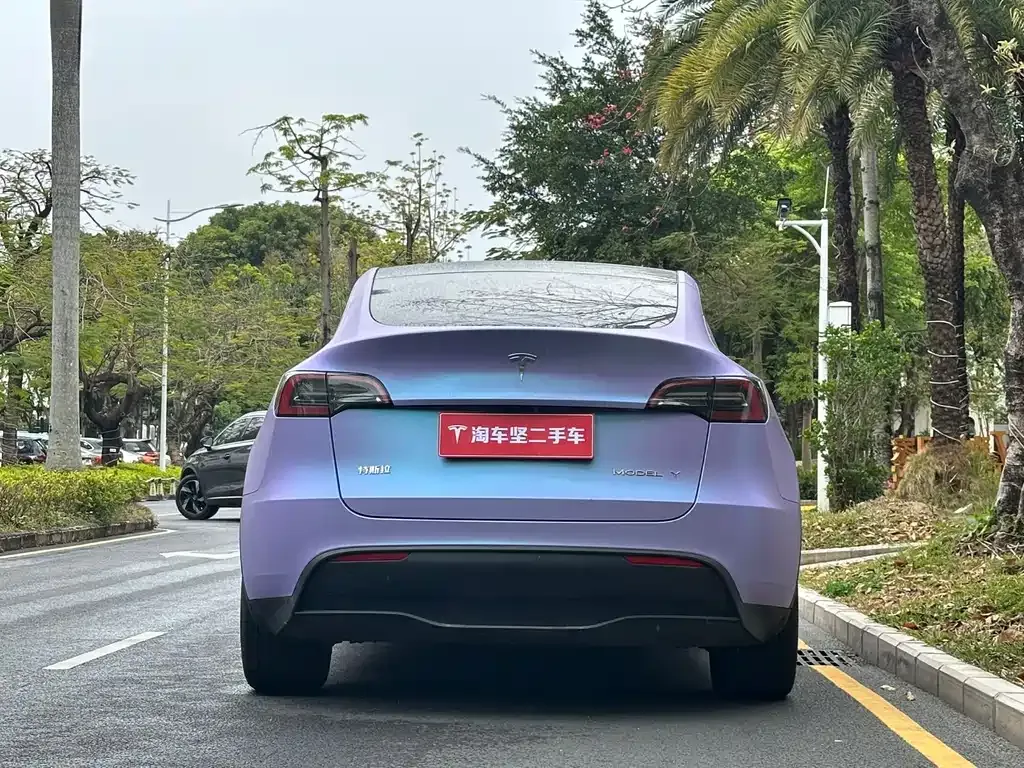 Tesla Model Y — фото 7