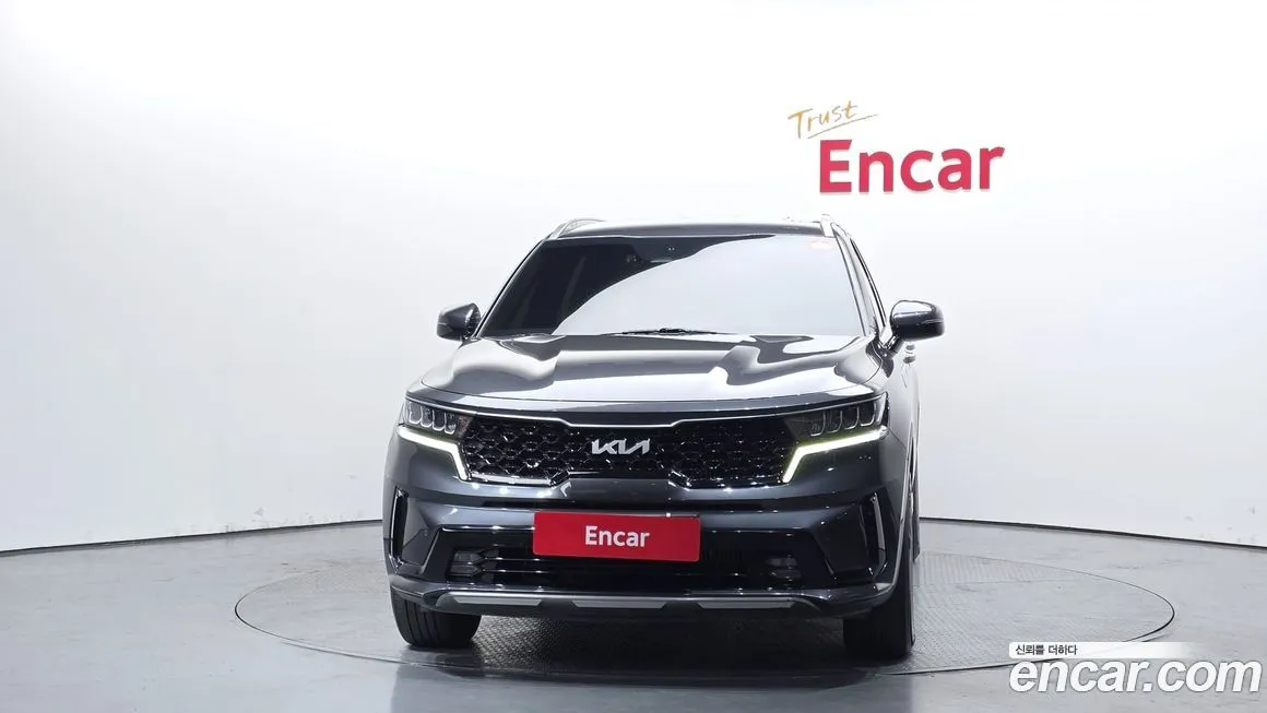 Kia Sorento — фото 6