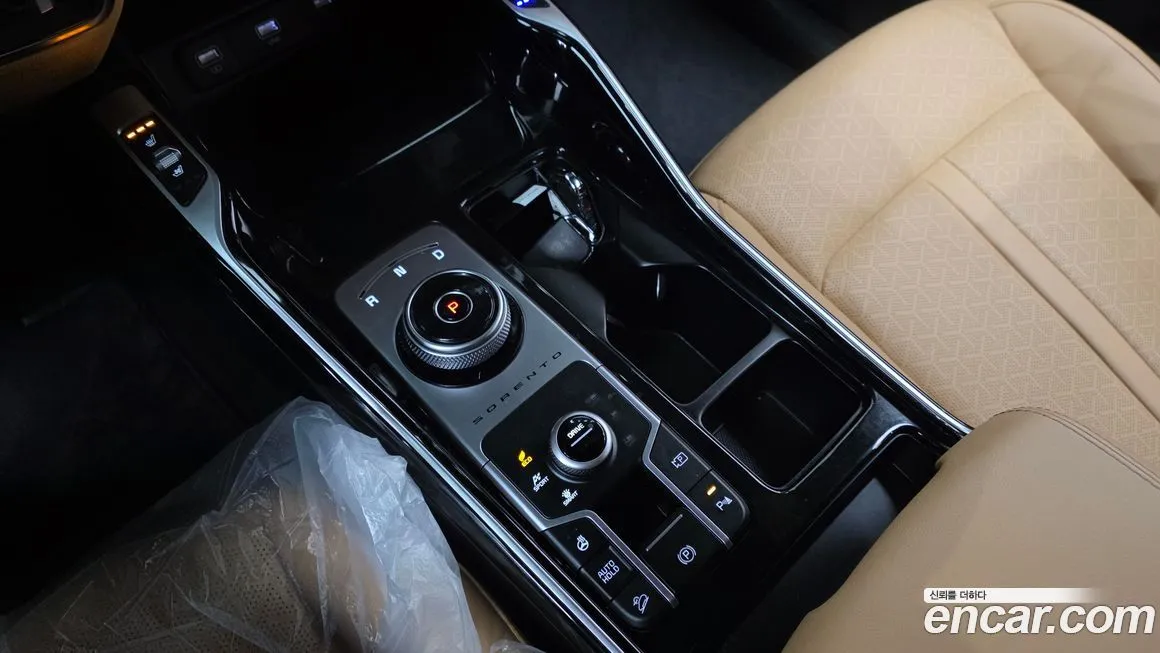 Kia Sorento — фото 10