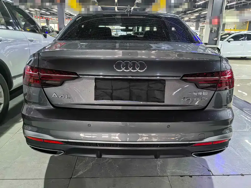 Audi A4L — фото 8