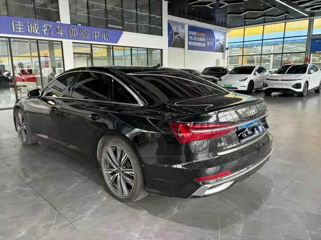 Audi A6L 2024 из CN, фото 4