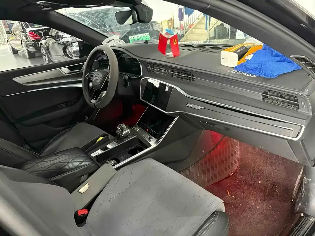 Audi A6L 2024 из CN, фото 3