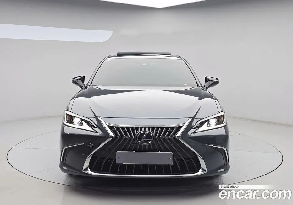 Lexus ES 2023 из KR, фото 4
