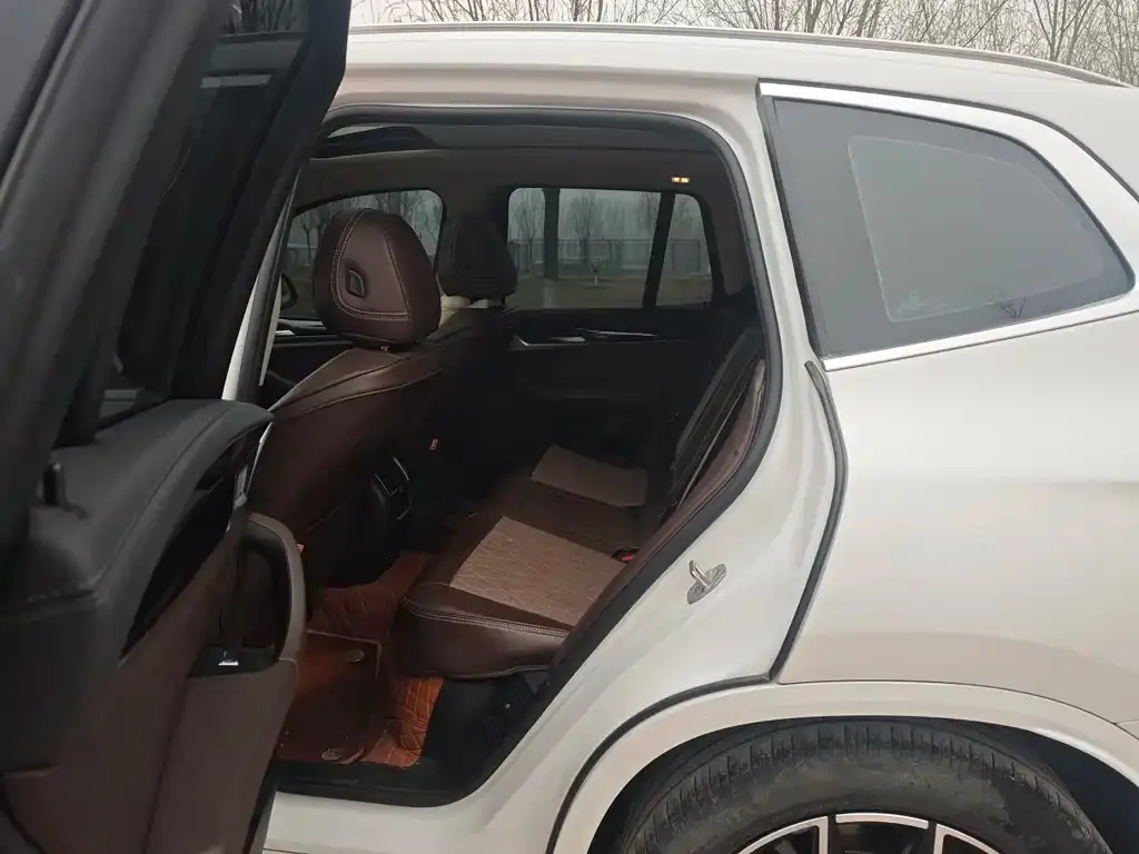 BMW X3 2022 из CN, фото 2