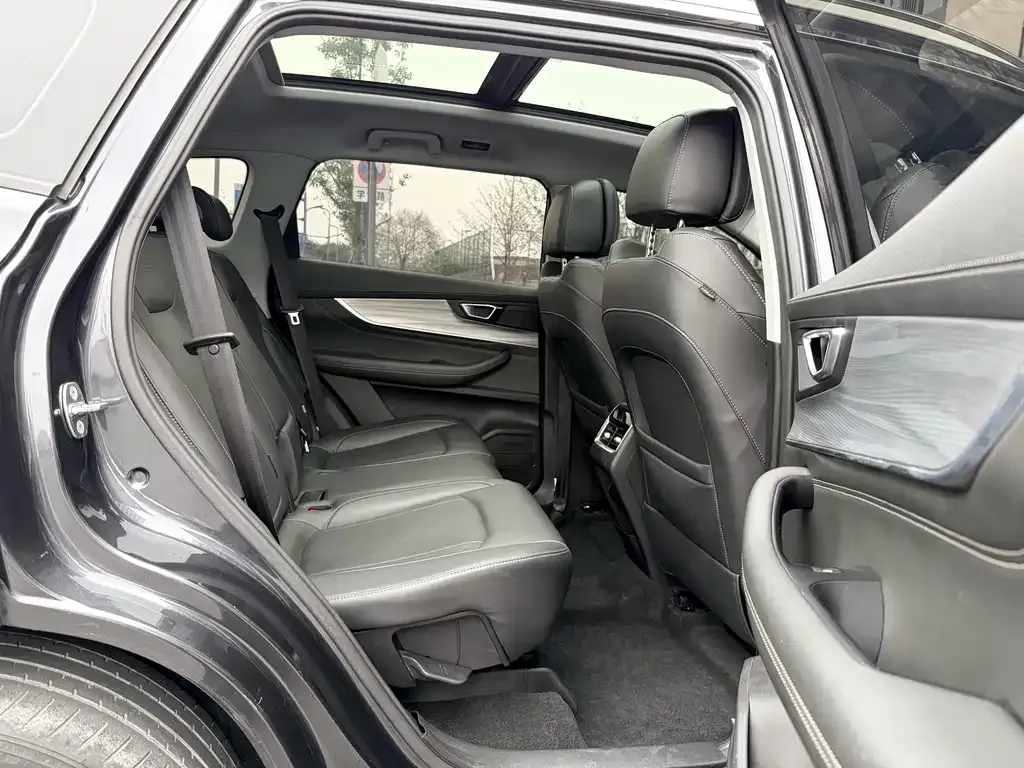 Chery Tiggo 8 PLUS — фото 2