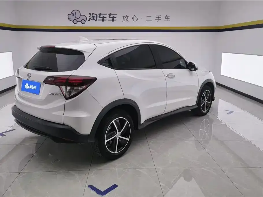 Honda Vezel 2022 из CN, фото 10