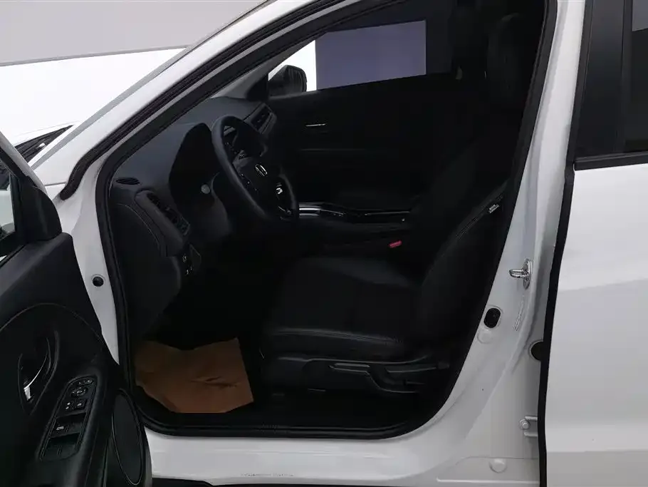 Honda Vezel 2022 из CN, фото 8
