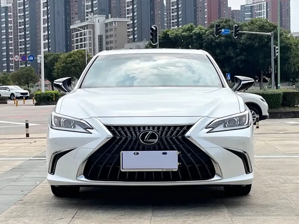 Lexus ES 2022 из CN, фото 2