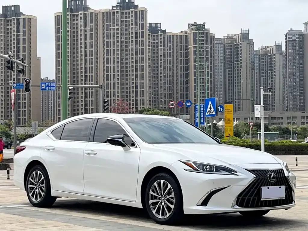 Lexus ES 2022 из CN, фото 3
