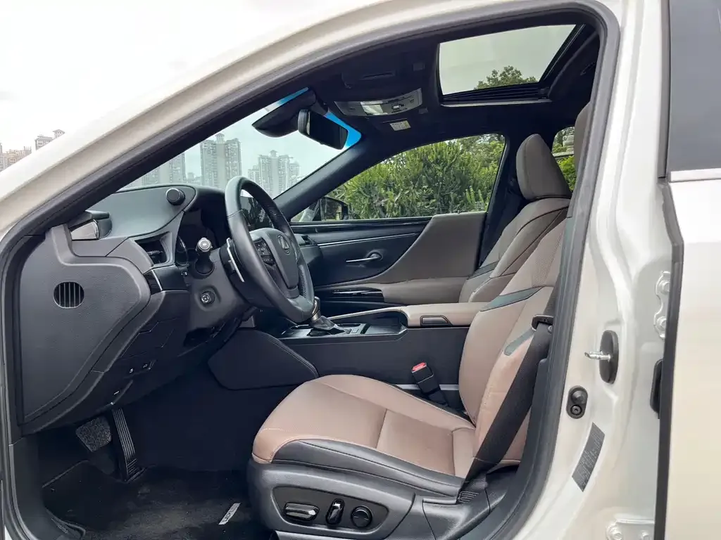 Lexus ES 2022 из CN, фото 4