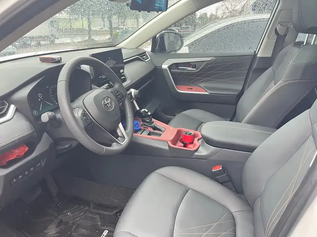 Toyota RAV4 2025 из CN, фото 7