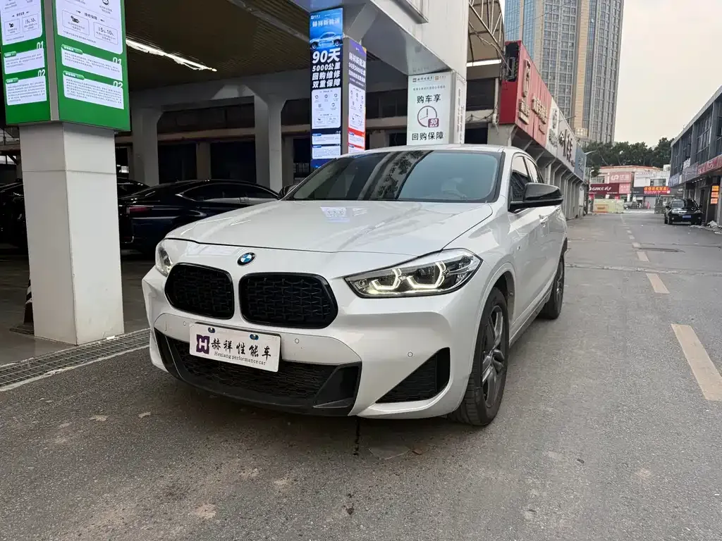 BMW X2 — фото 1