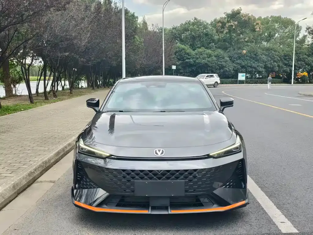 Changan UNI-V 2024 из CN, фото 4