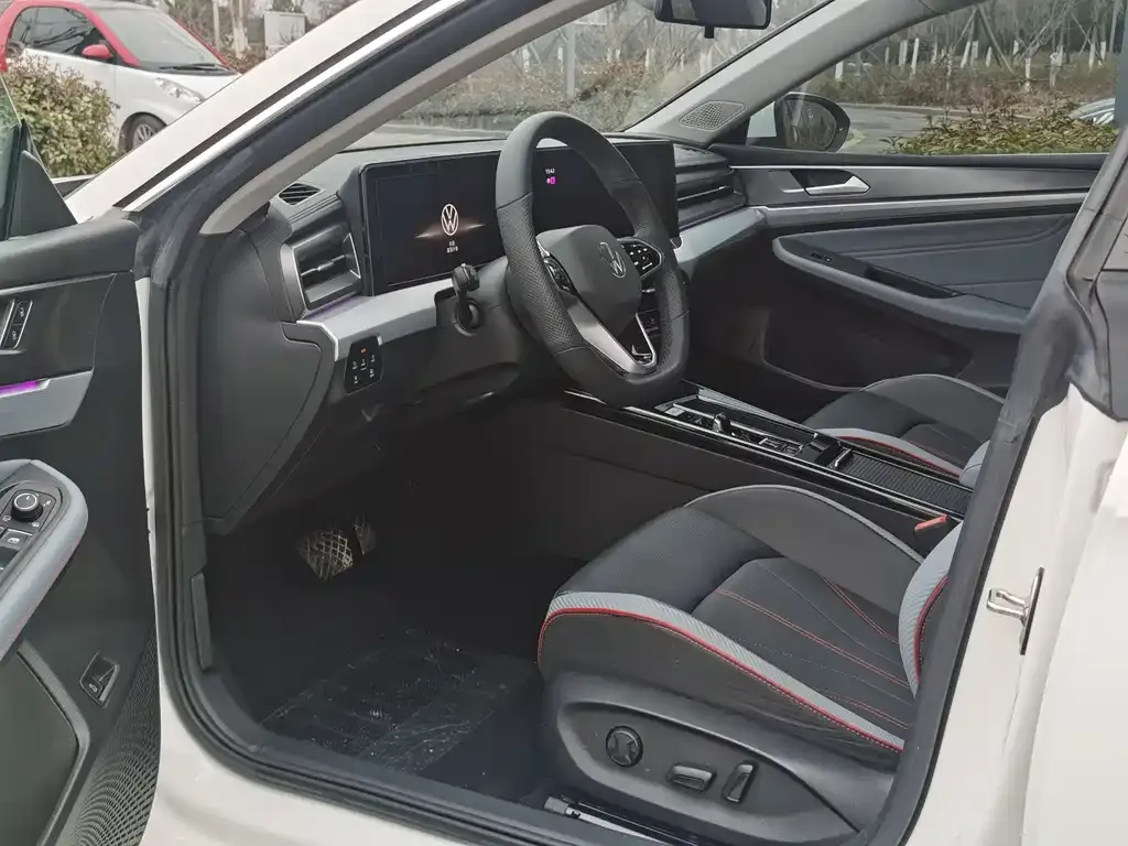 Volkswagen Lamando 2023 из CN, фото 6