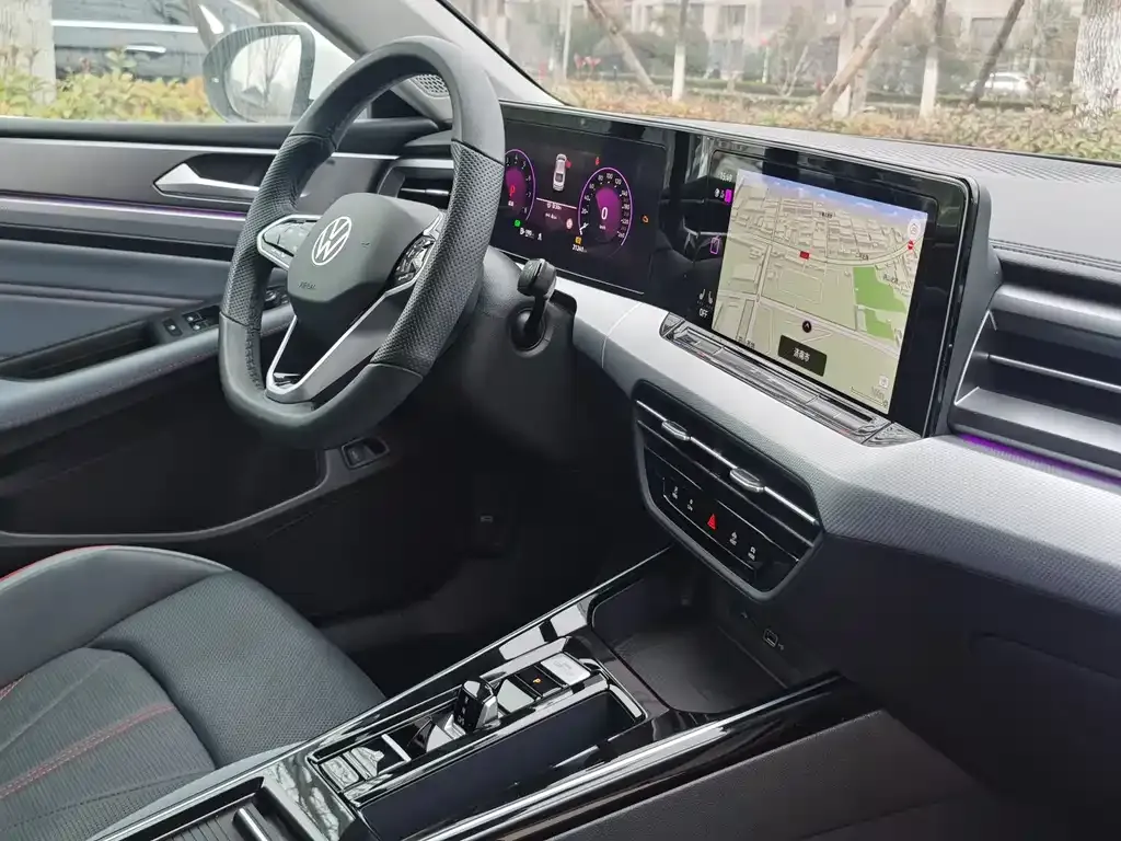 Volkswagen Lamando 2023 из CN, фото 8