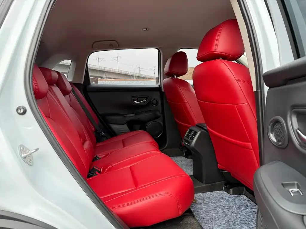 Honda HR-V 2023 из CN, фото 9