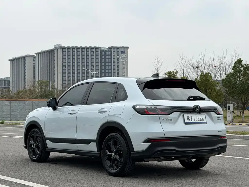 Honda HR-V 2023 из CN, фото 2