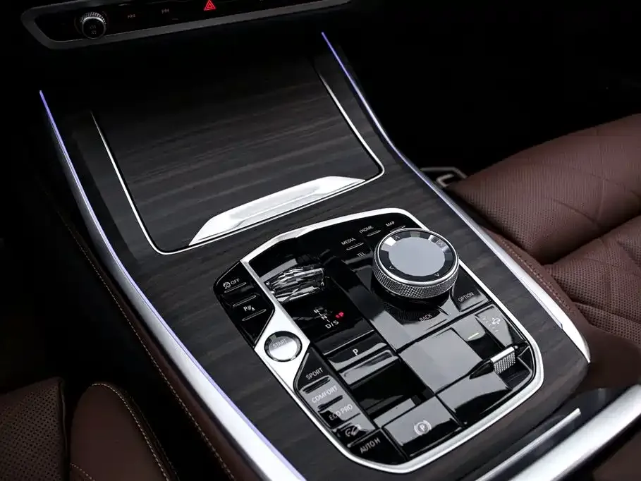 BMW X7 2025 из CN, фото 3