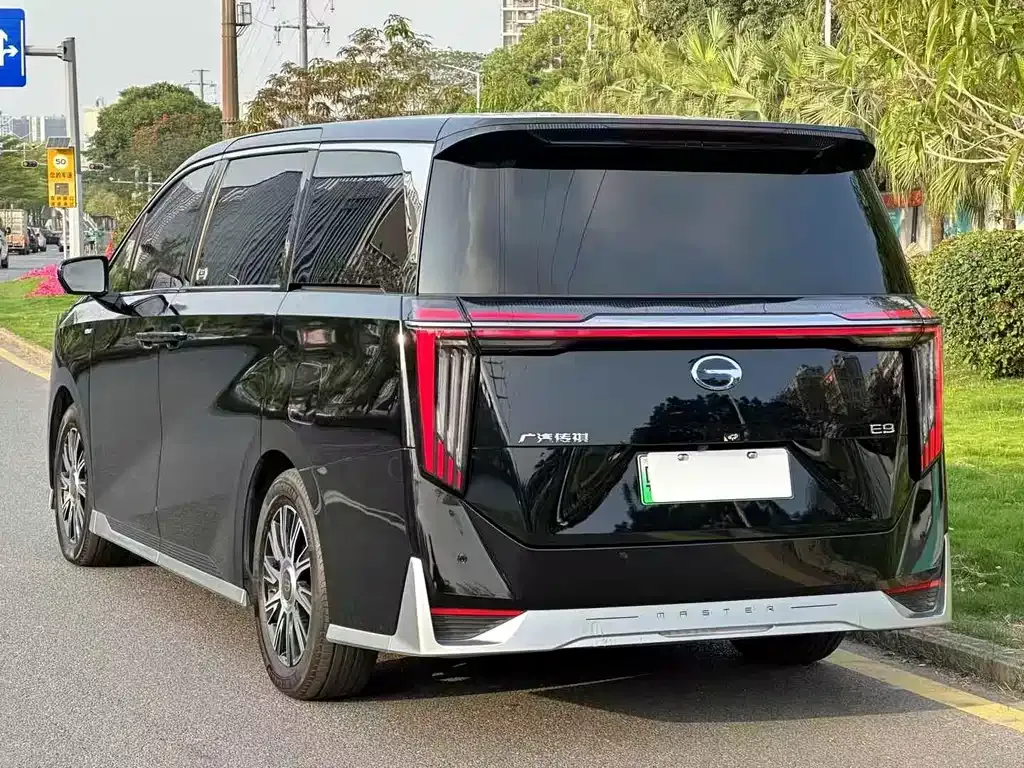 GAC Motor Trumpchi E9 — фото 10