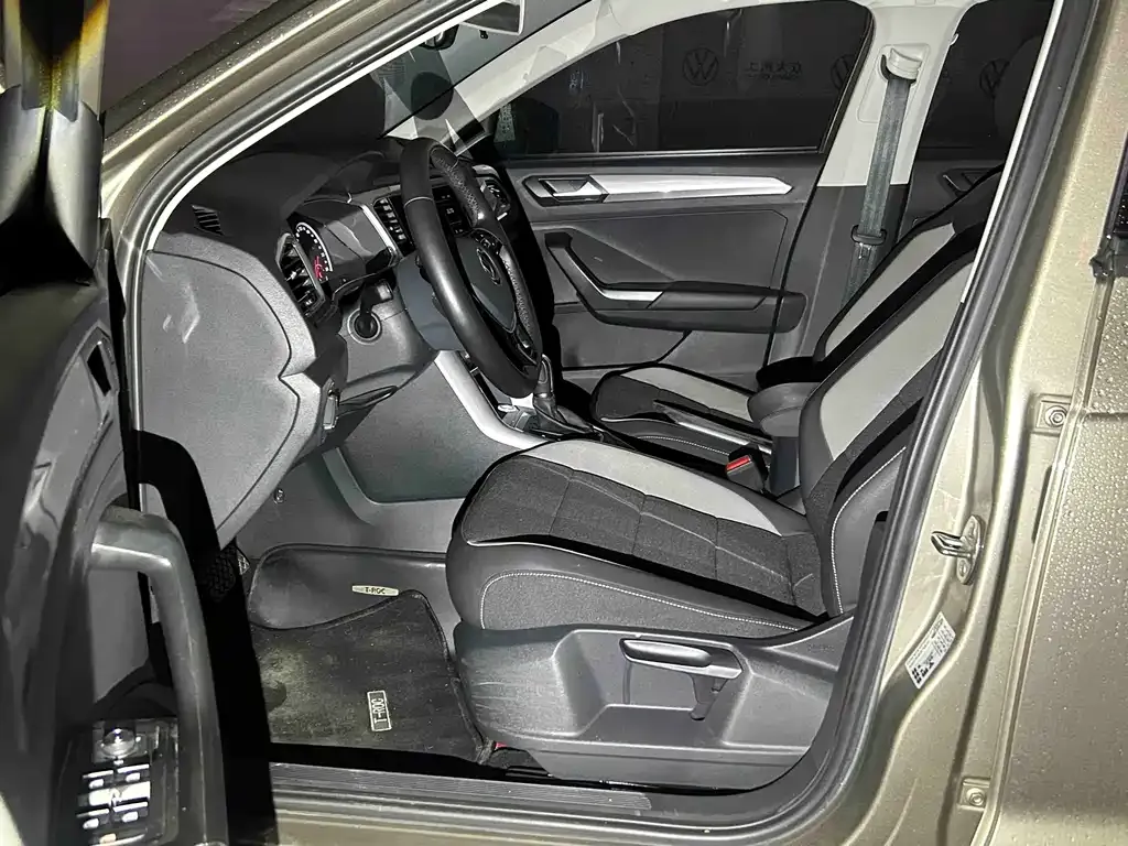 Volkswagen T-Roc 2021 из CN, фото 4